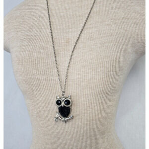 Owl Pendant 28" Necklace Black Gemstones in a Silver Tone Setting